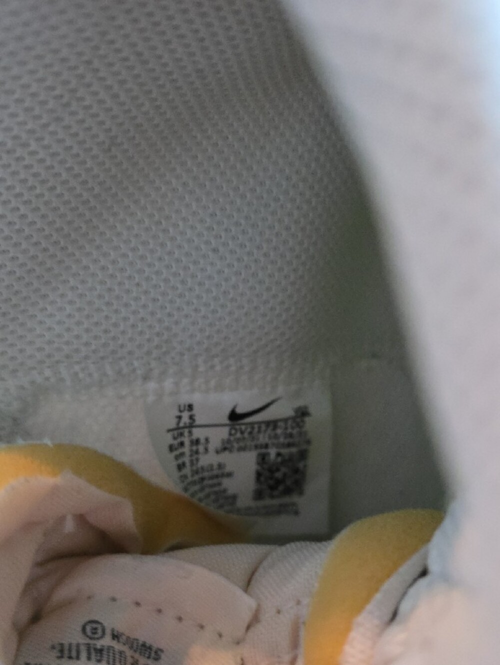 Nike White Kids Sneakers with Orange and Blue Accents - Picture 5 of 5